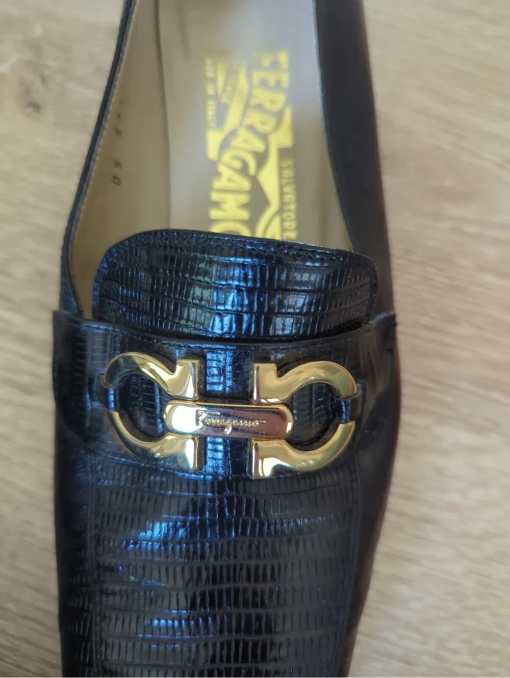 Salvatore Ferragamo Gancini Loafers Shoes Womens Black Lizard Embossed 8.52A